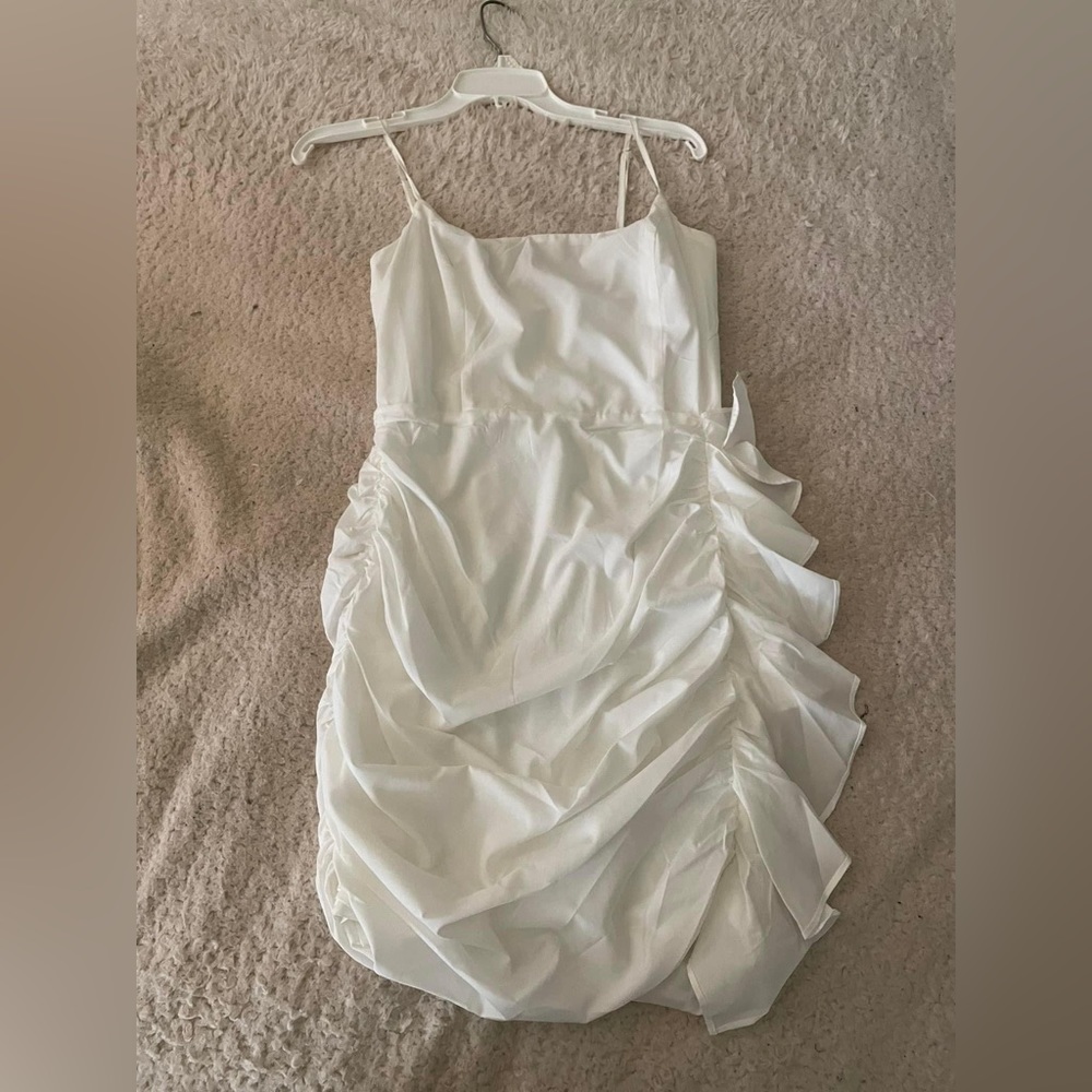 White fitted rouche dress. Size M.